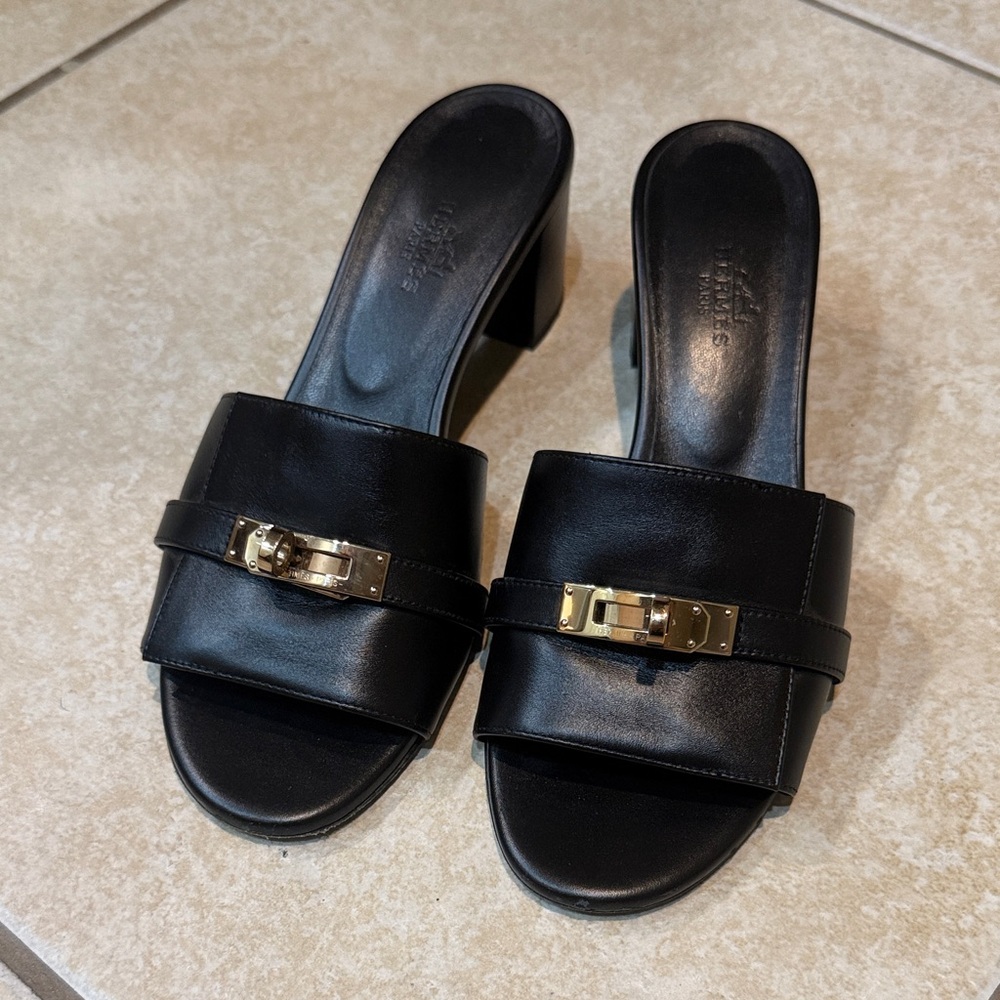 Hermes Gigi 50 sandal